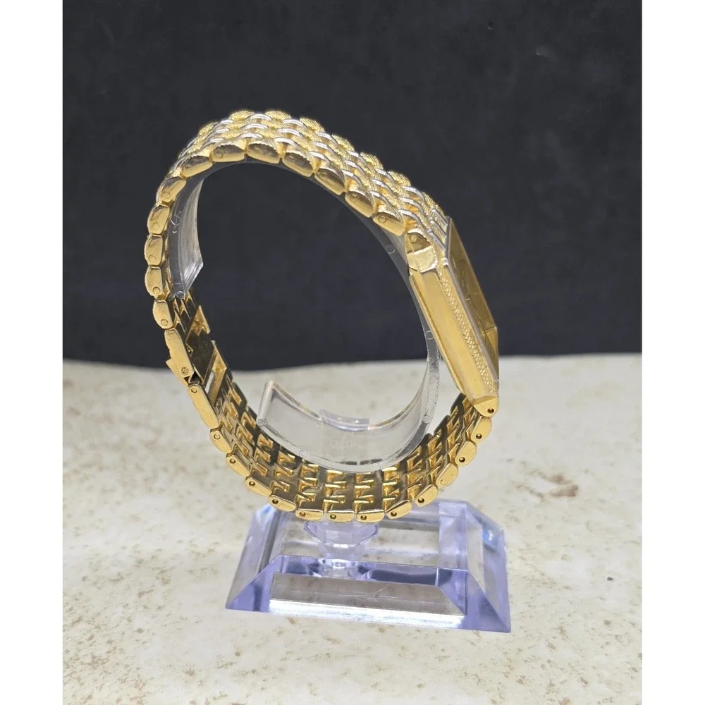 SONIC Gold Dial Tank Quartz Unisex Watch With Bracelet Band